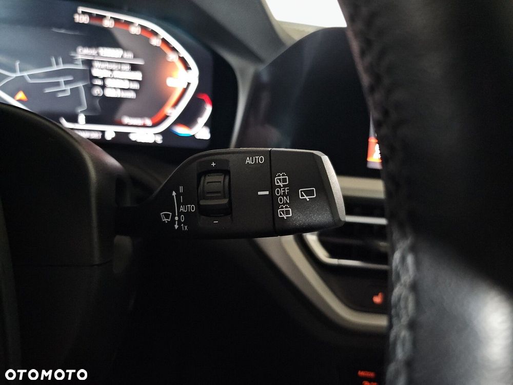 BMW Seria 3 318d Advantage - 16