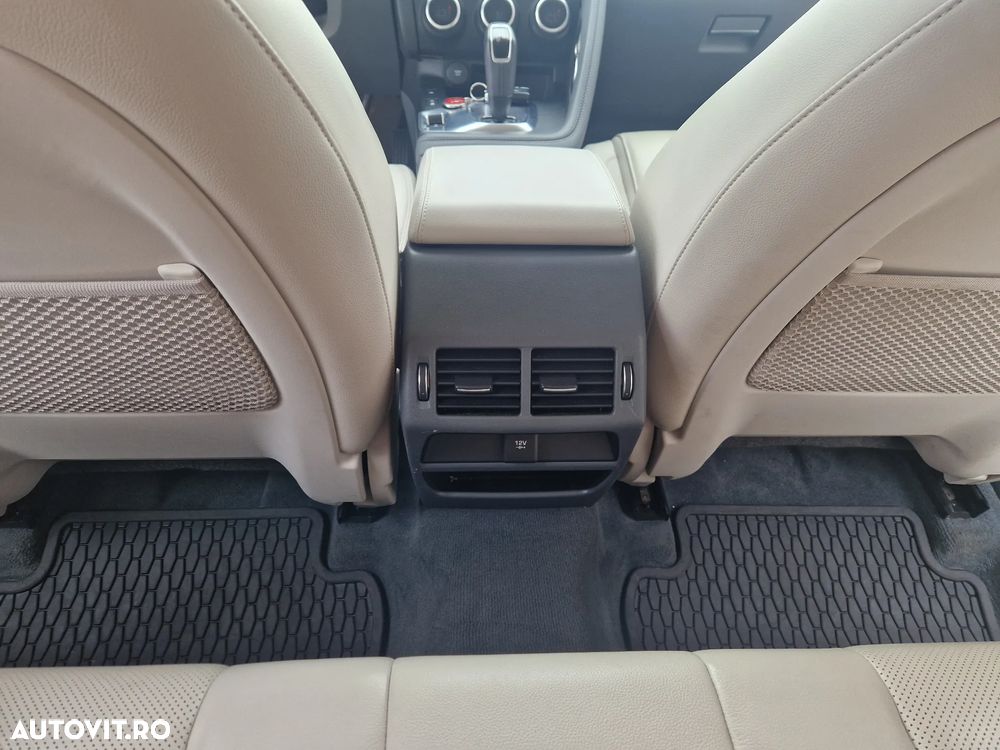 Jaguar E-Pace D150 AWD Base - 16