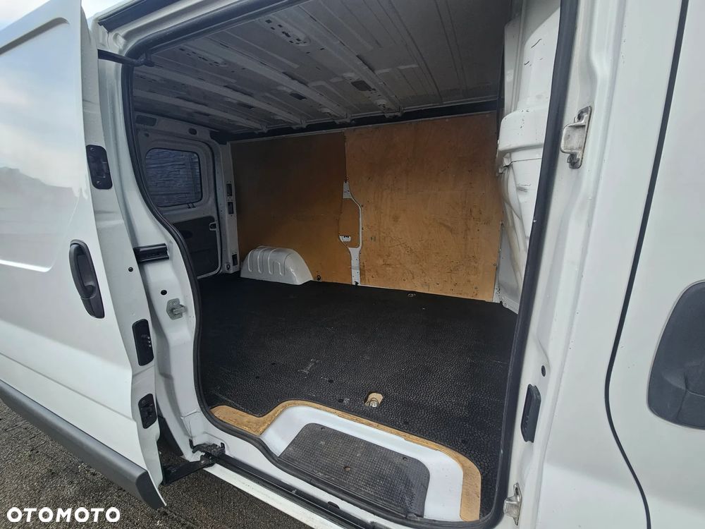 Renault TRAFIC - 21