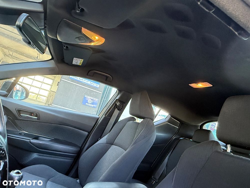 Toyota C-HR 1.2 T Prestige - 34