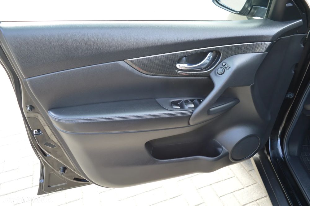 Nissan X-Trail 1.6 DIG-T Tekna 2WD 7os - 23