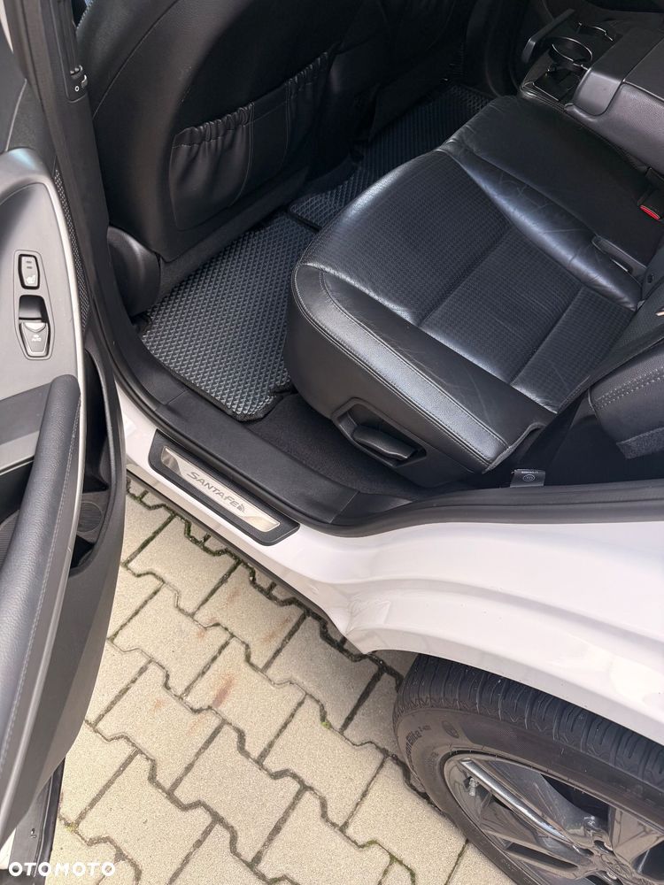 Hyundai Santa Fe 2.2 CRDI Premium 7os - 25