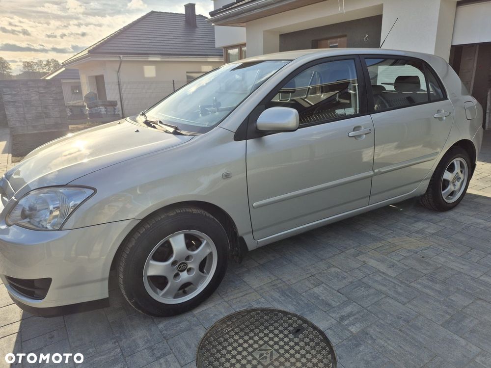 Toyota Corolla 1.6 VVT-i Terra - 1