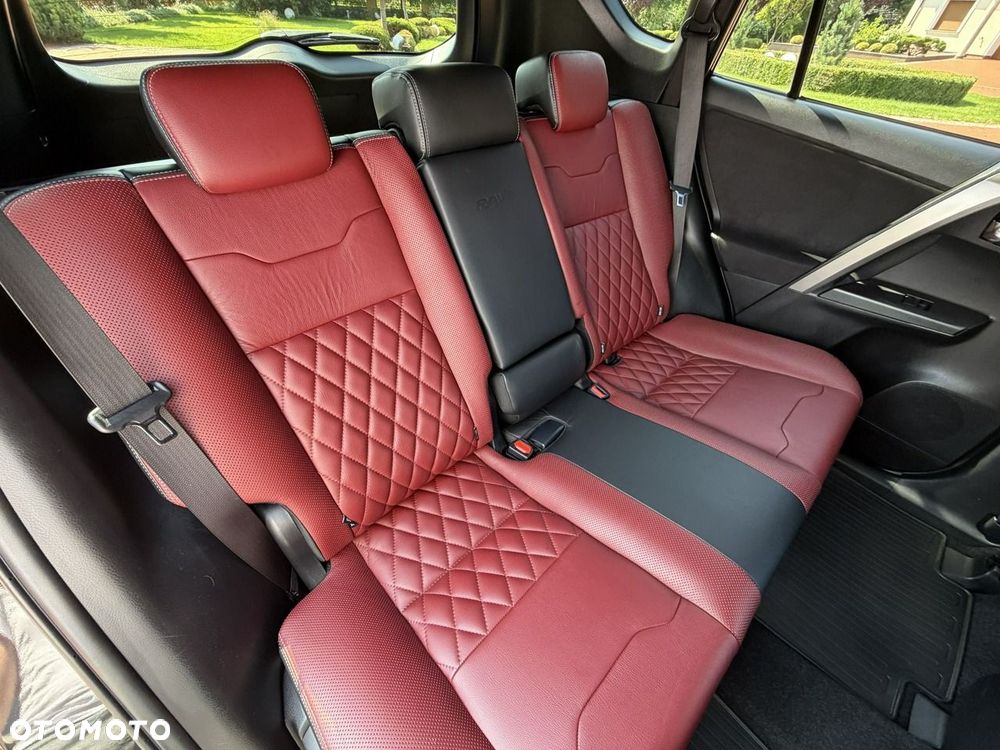 Toyota RAV4 - 40