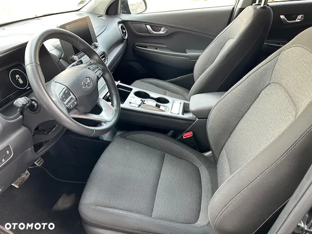 Hyundai Kona EV - 10