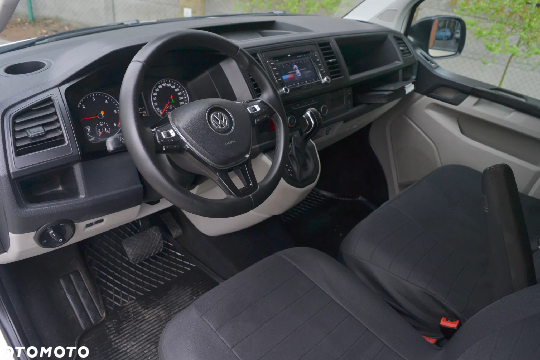 Volkswagen Transporter - 10