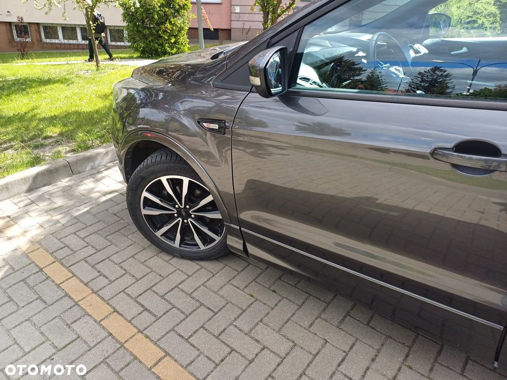 Ford Kuga - 18