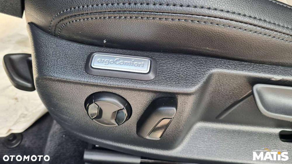Volkswagen Passat - 30