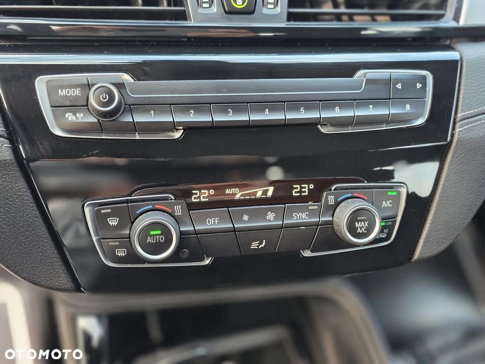 BMW X2 sDrive18i - 27