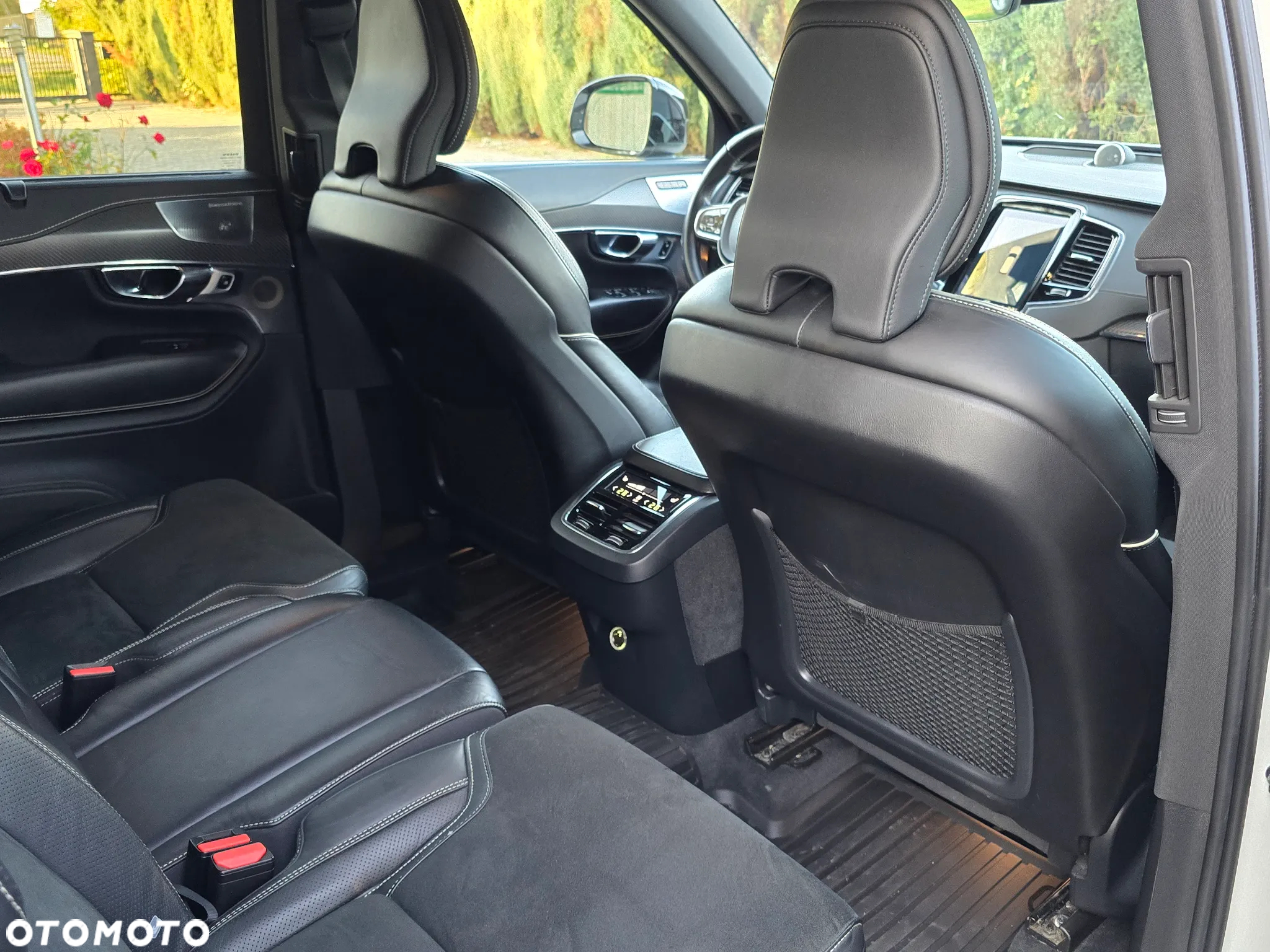 Volvo XC 90 T6 AWD R-Design 7os - 26