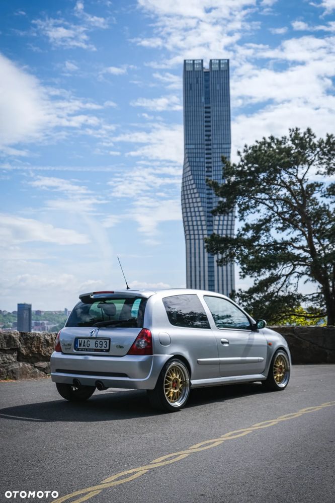 Renault Clio 2.0 16V Sport - 6