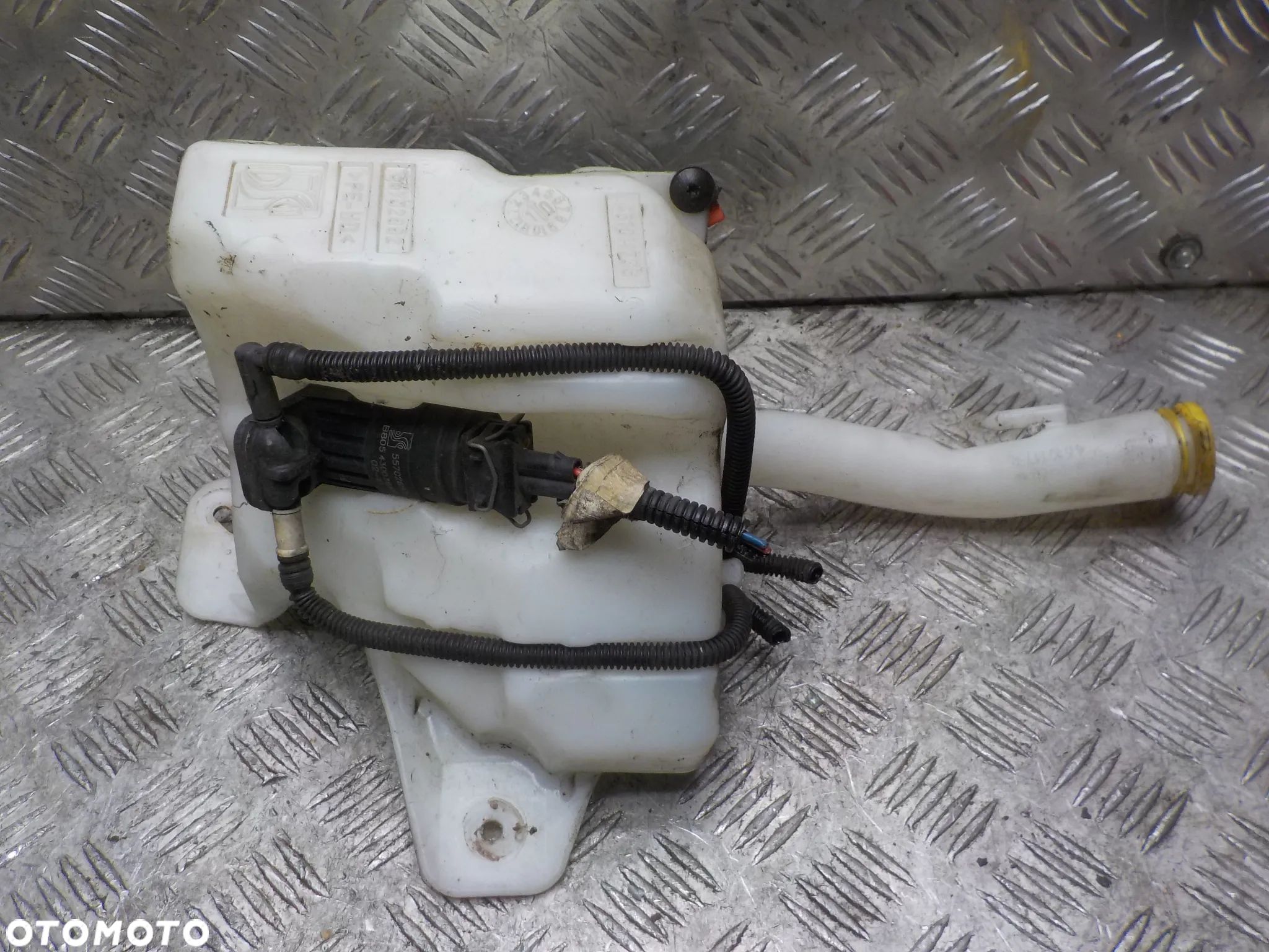 OPEL CORSA D ZBIORNIK PŁYNU SPRYSKIWACZY - 1
