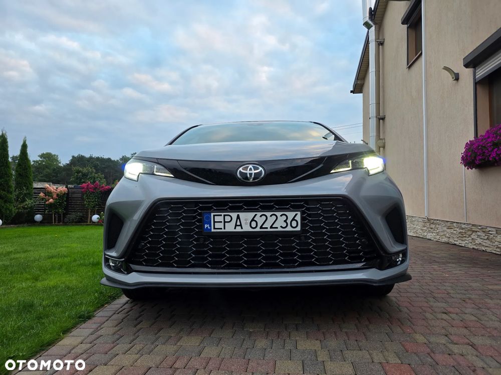 Toyota Sienna - 22