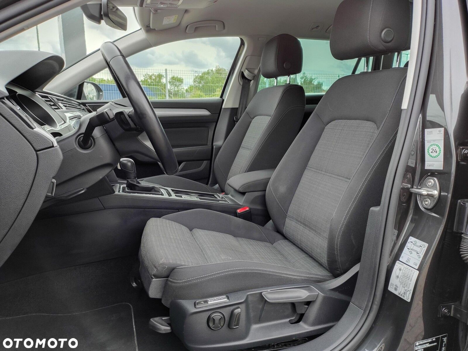 Volkswagen Passat 2.0 TDI Business DSG - 10