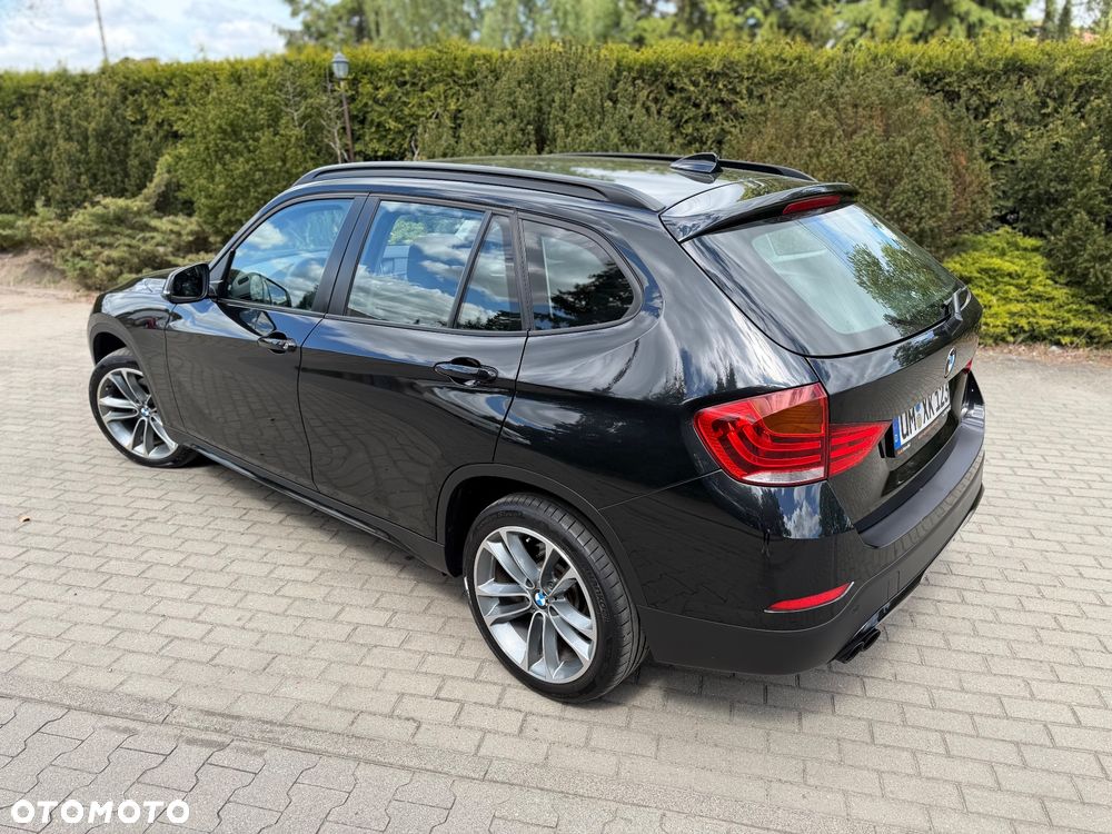 BMW X1 xDrive20i Sport Line - 11