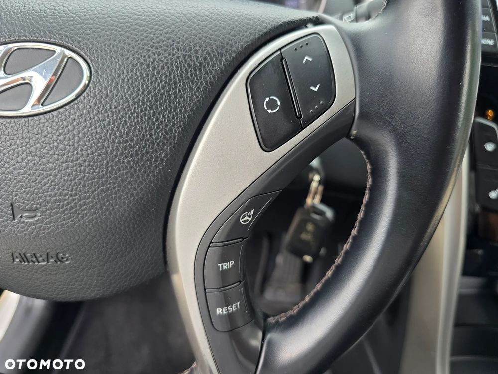 Hyundai i30 - 27