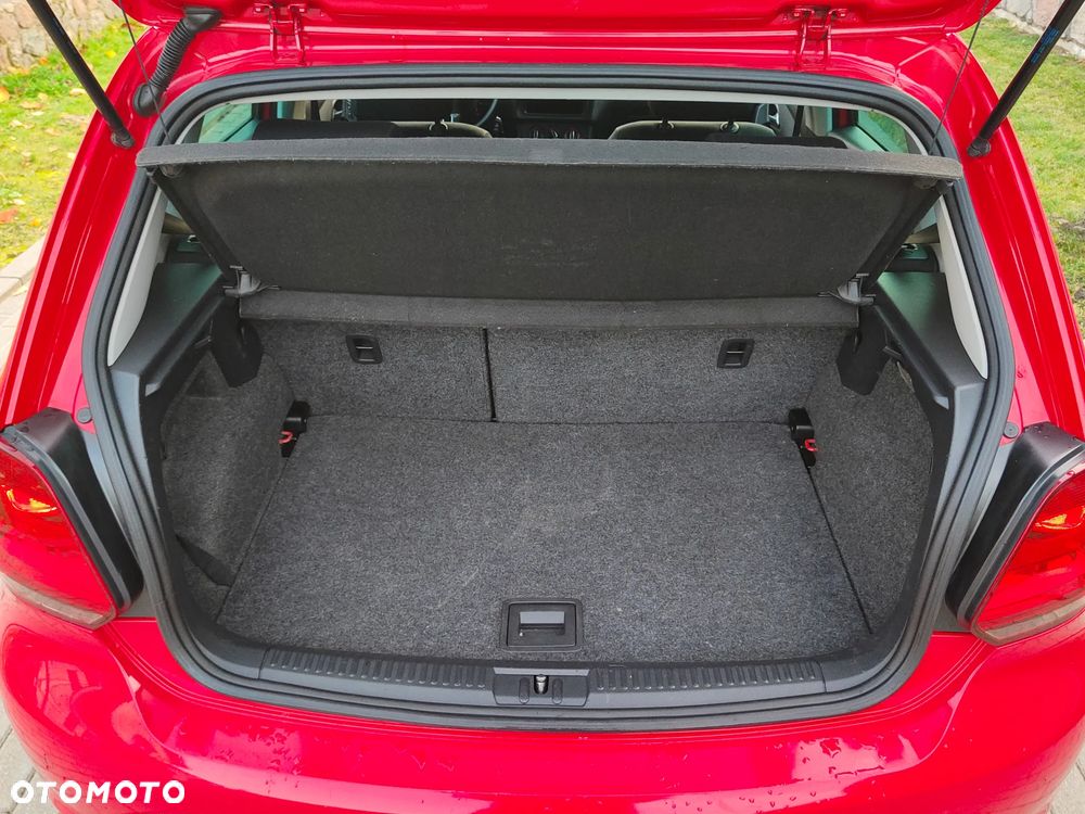 Volkswagen Polo - 17
