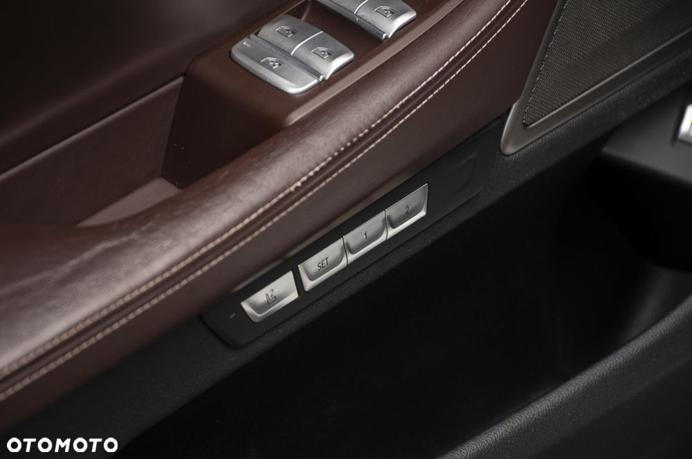 BMW Seria 7 730d xDrive - 22