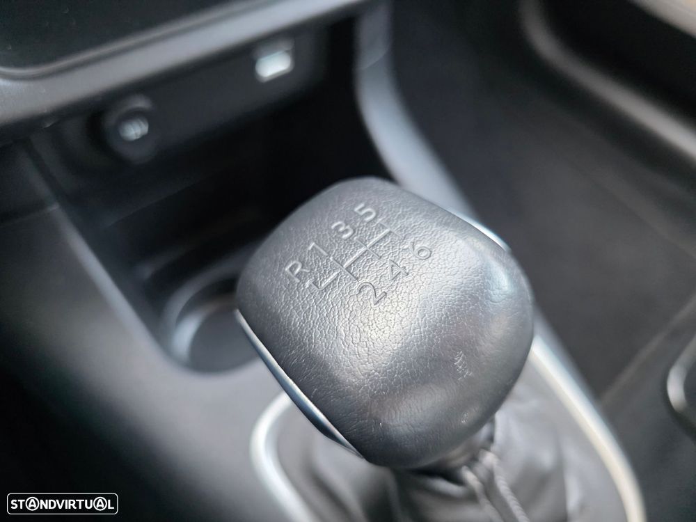 Citroën C3 1.2 PureTech Shine Pack - 18