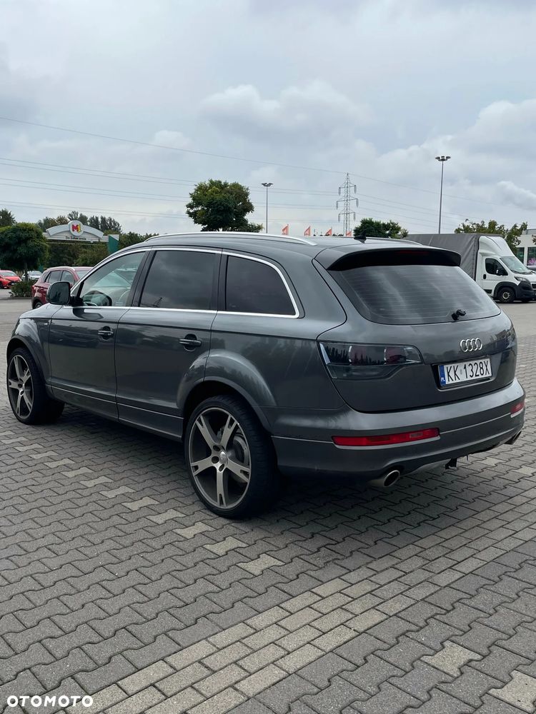 Audi Q7 - 4