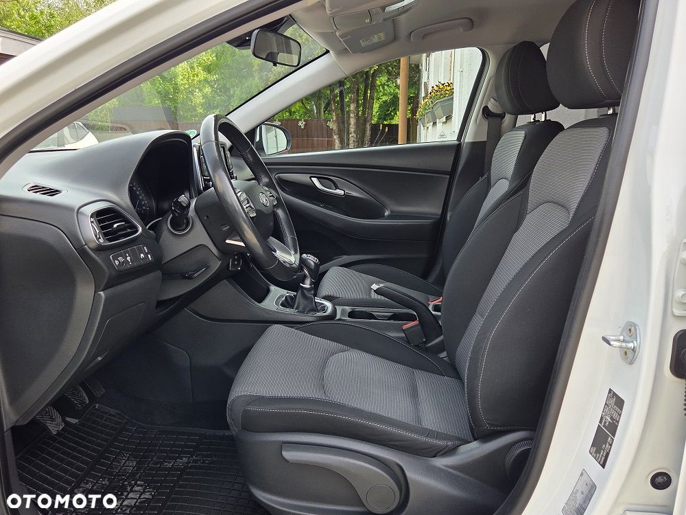 Hyundai i30 1.4 Passion - 13
