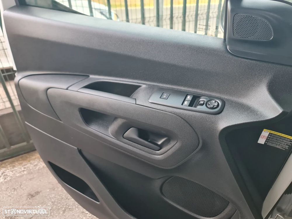 Peugeot PARTNER 1.6 HDI ASPHALT * GPS, AC, CÂMERA * C/IVA DEDUTÍVEL - 22