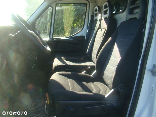 Iveco DAILY 35 S 16 L3 H2 AUTOMAT HI-MATIC KLIMATRONIC 3.5T NA HAKU - 16