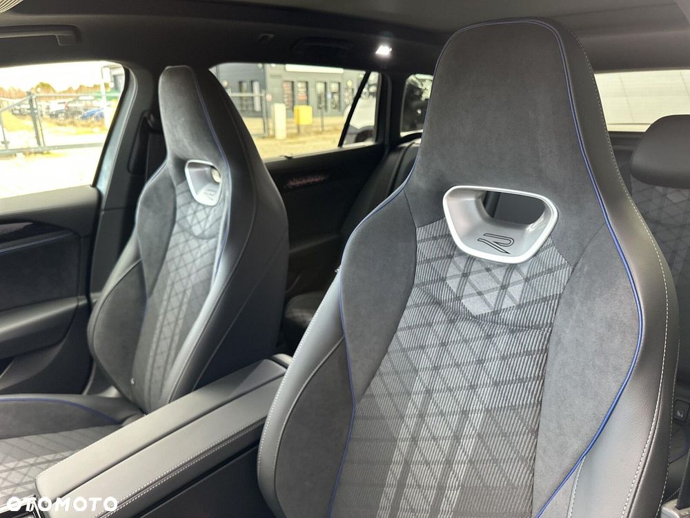 Volkswagen Passat Variant - 11