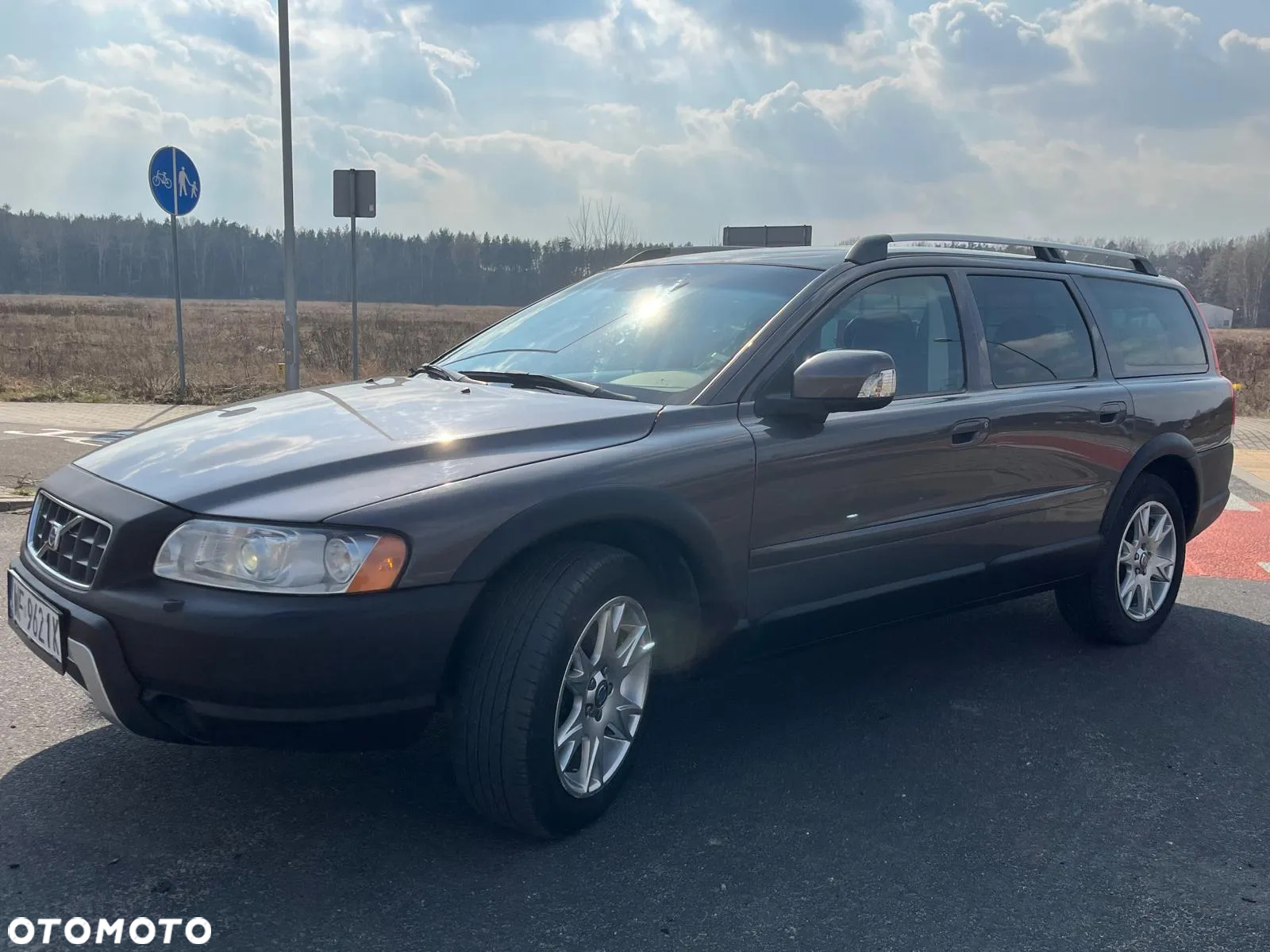 Volvo XC 70 D5 AWD Momentum - 9