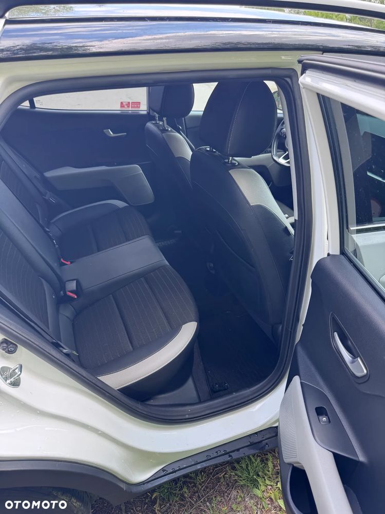 Kia Stonic 1.0 T-GDI MHEV L Business Line - 15