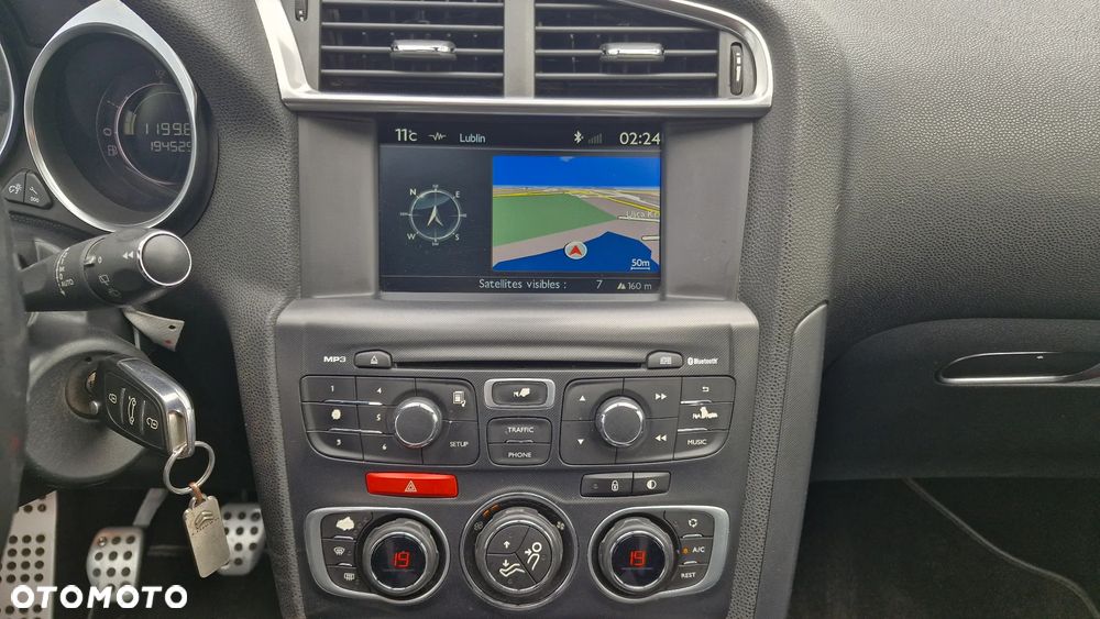 Citroën DS4 e-HDi 115 Chic - 13