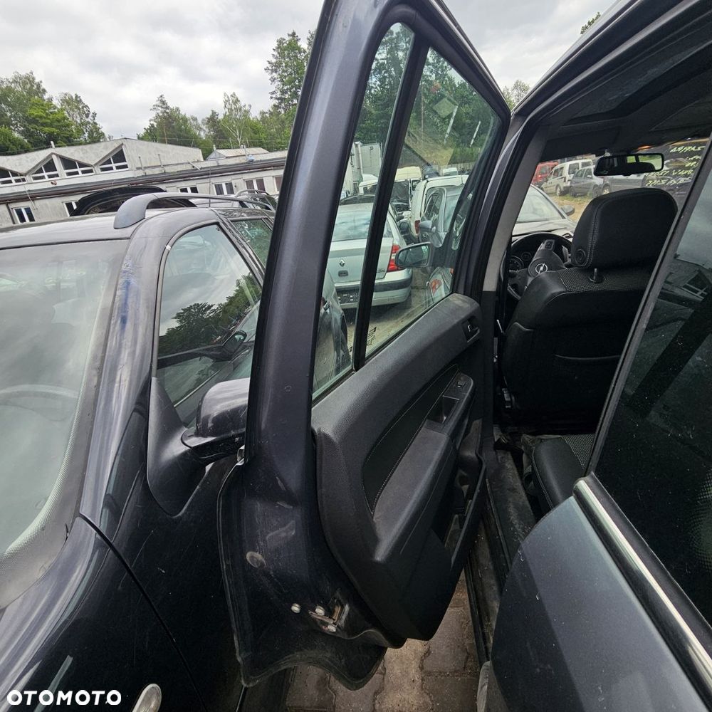 Opel Zafira (2005r) 1,9 D 88 kW / 120 KM (kod lak: Z155) pojazd na części - 7