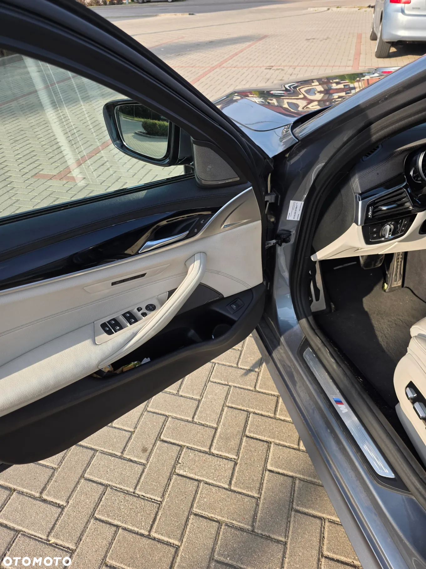 BMW Seria 5 520d xDrive M Sport sport - 9