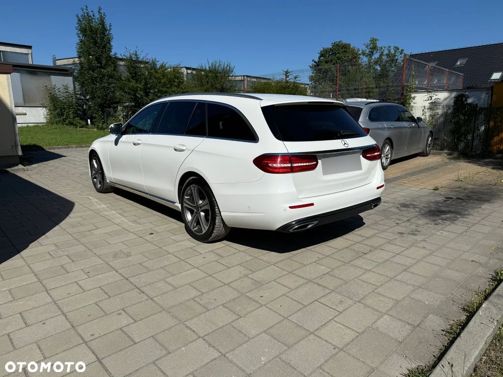 Mercedes-Benz Klasa E 220 d 4-Matic Business Edition 9G-TRONIC - 6