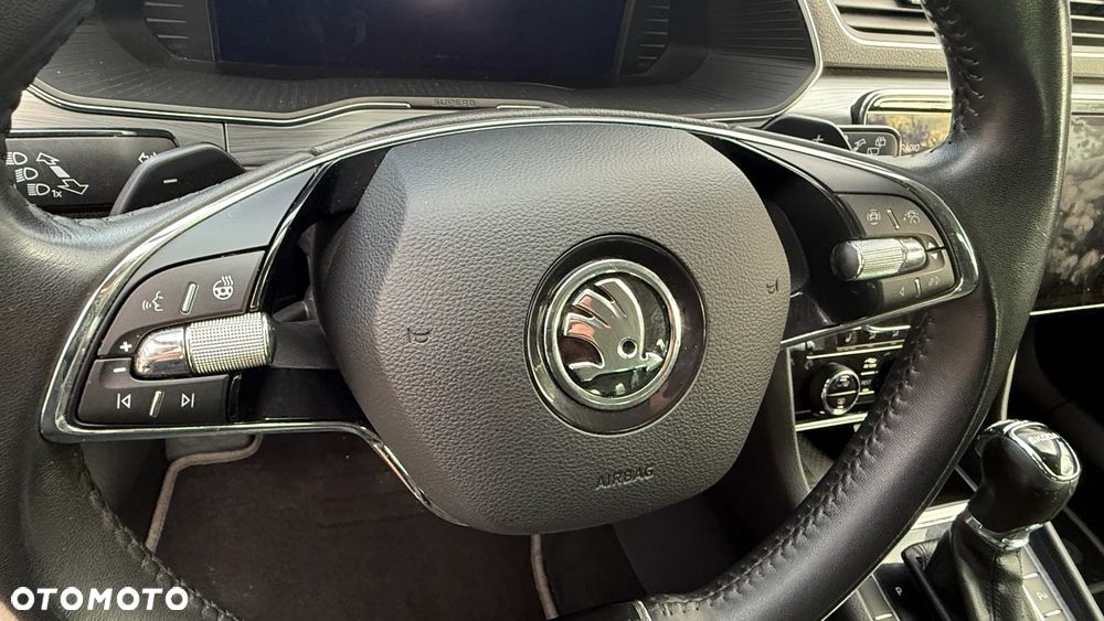 Skoda Superb 2.0 TDI SCR Ambition DSG - 11