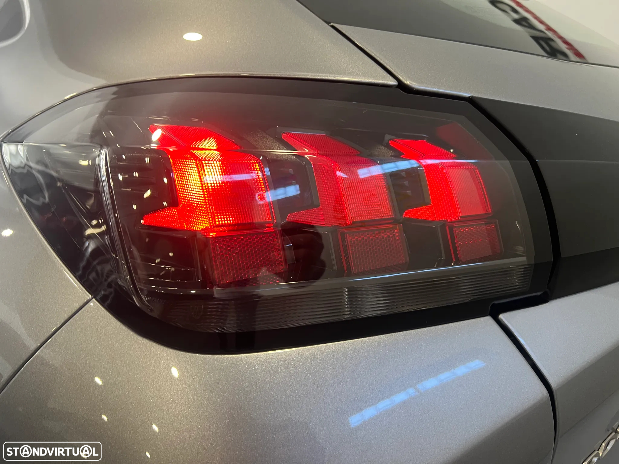 Peugeot 208 1.2 PureTech Active Pack - 24
