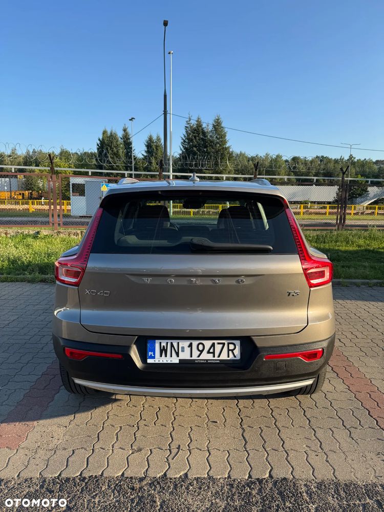 Volvo XC 40 T3 Momentum Pro - 5