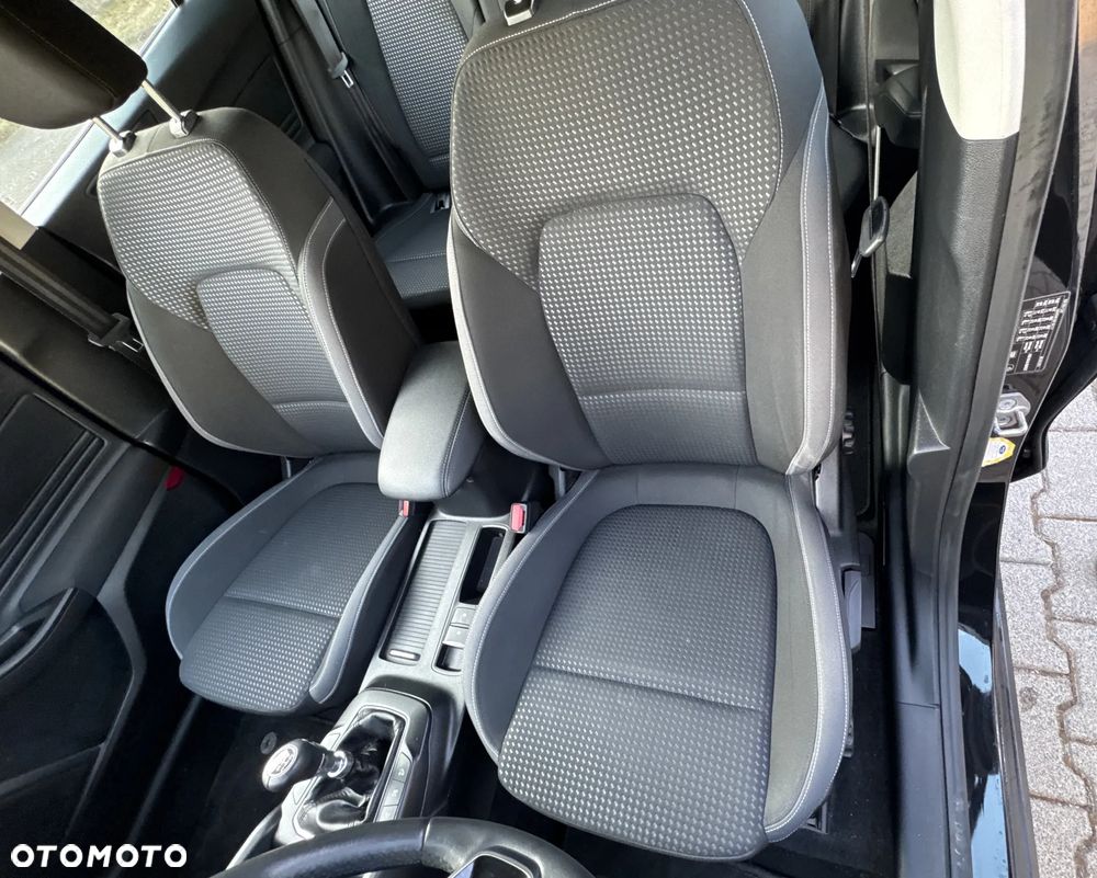 Ford Focus 1.0 EcoBoost Trend Edition - 11