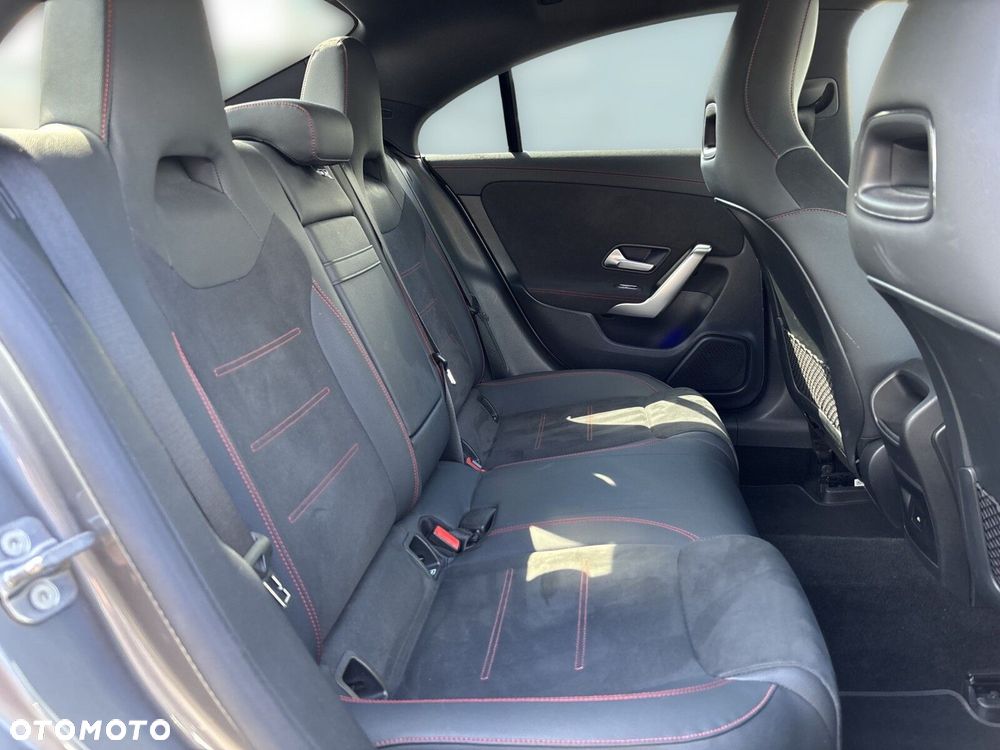 Mercedes-Benz CLA - 22