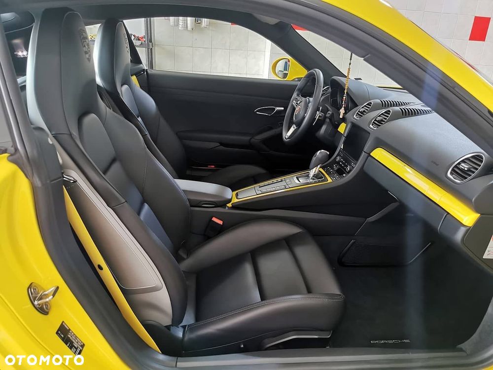 Porsche 718 Cayman 2020