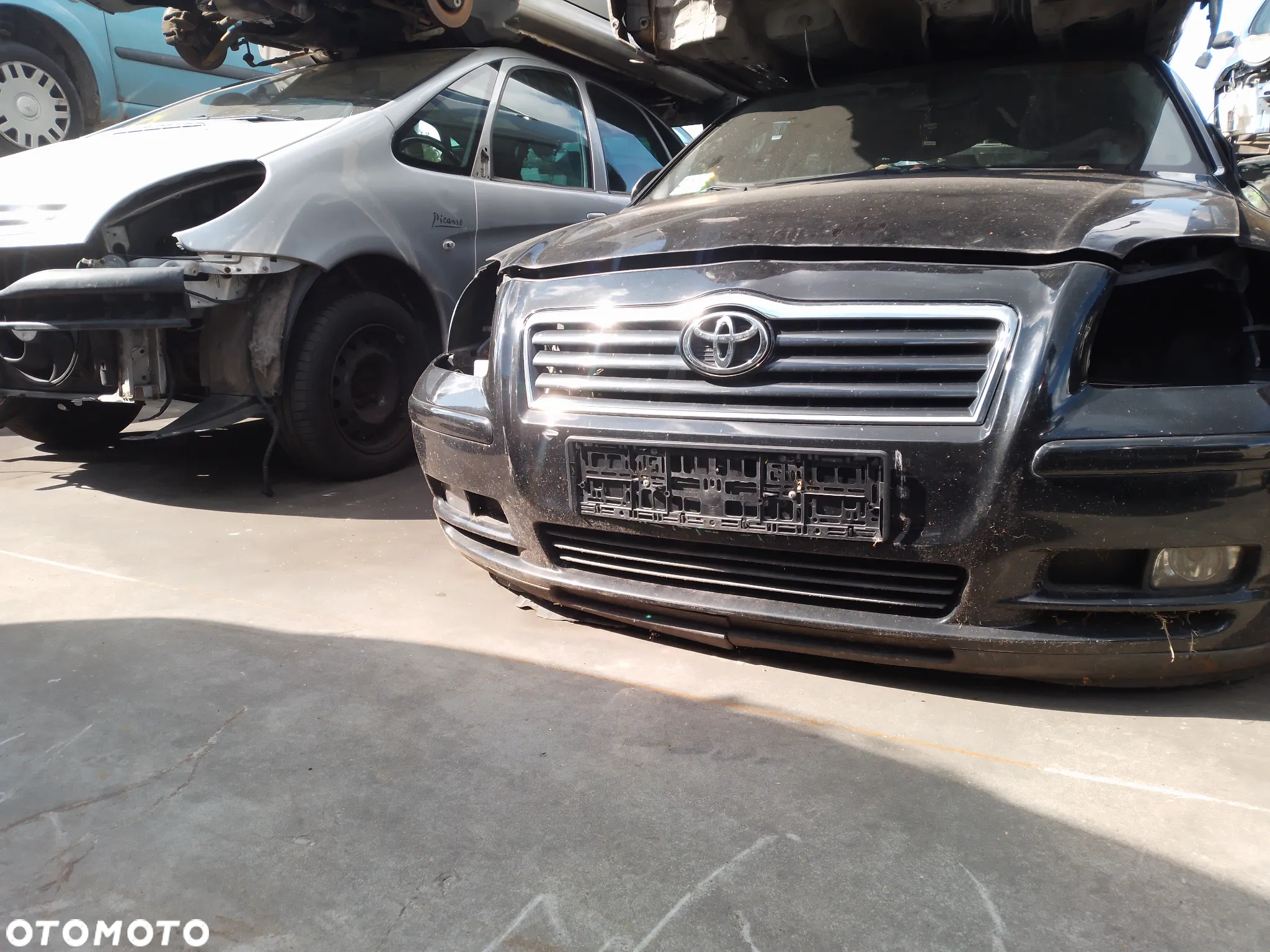 TOYOTA AVENSIS T25 2.0 VVT-i  03-06  209  ZDERZAK PRZÓD PRZEDNI - 3
