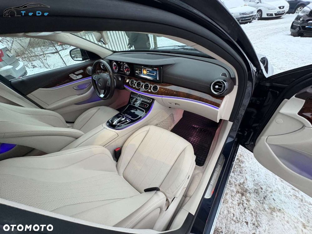 Mercedes-Benz Klasa E - 30