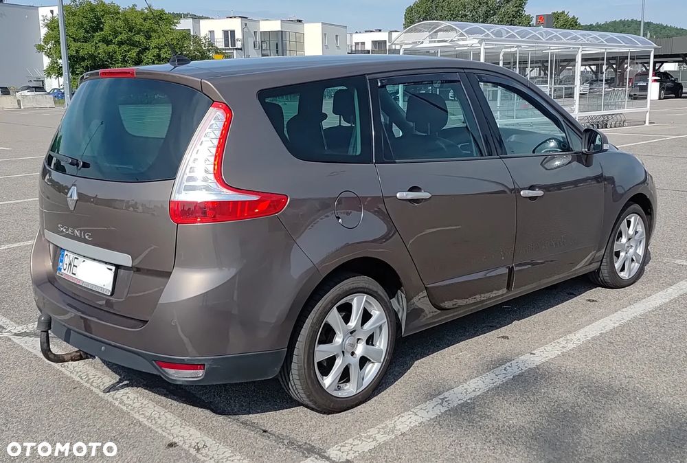 Renault Scenic 2.0 16V Privilege CVT - 6