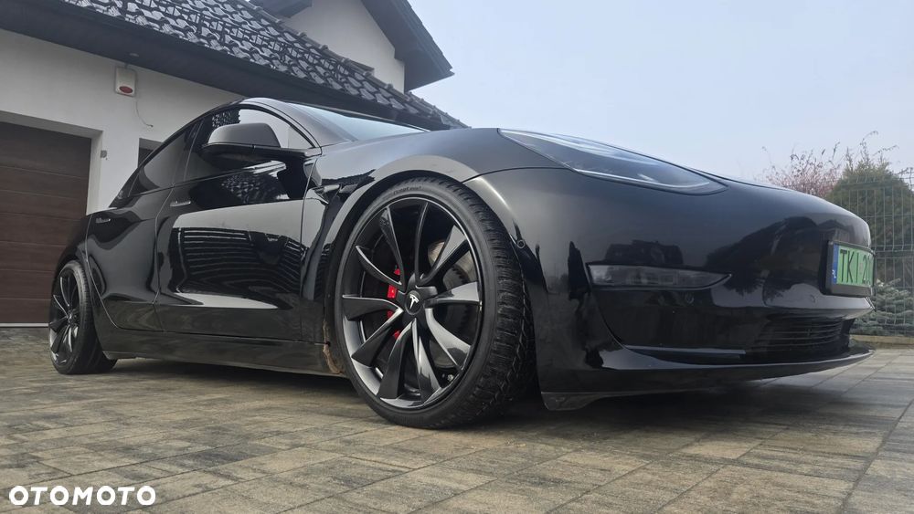 Tesla Model 3 Langstreckenbatterie Allradantrieb Dual Motor Performance - 1