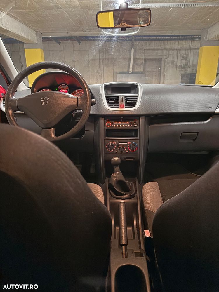 Peugeot 207 - 6