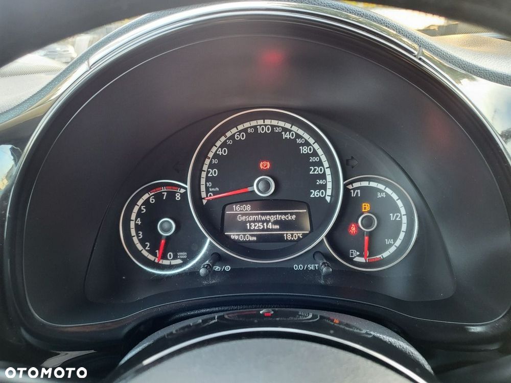 Volkswagen New Beetle - 31