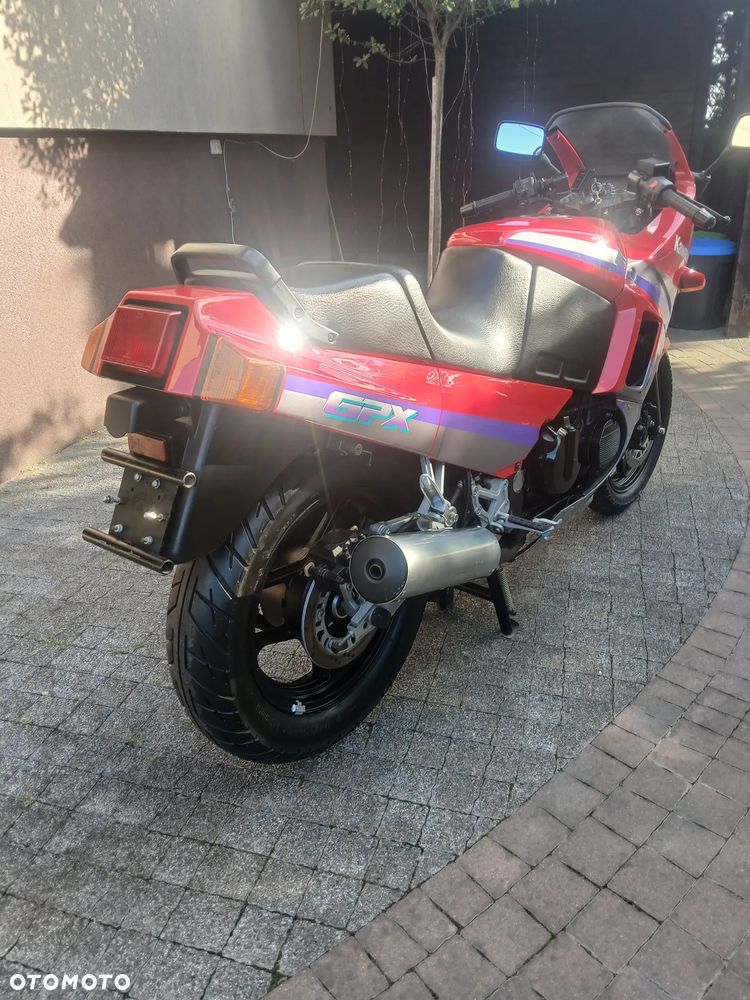 Kawasaki GPX - 2