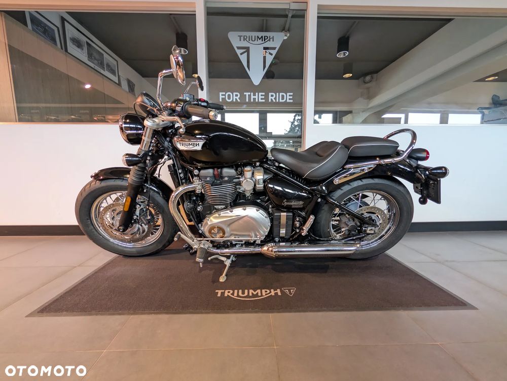 Triumph Speedmaster - 9