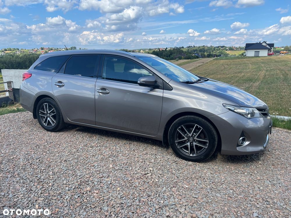 Toyota Auris - 14