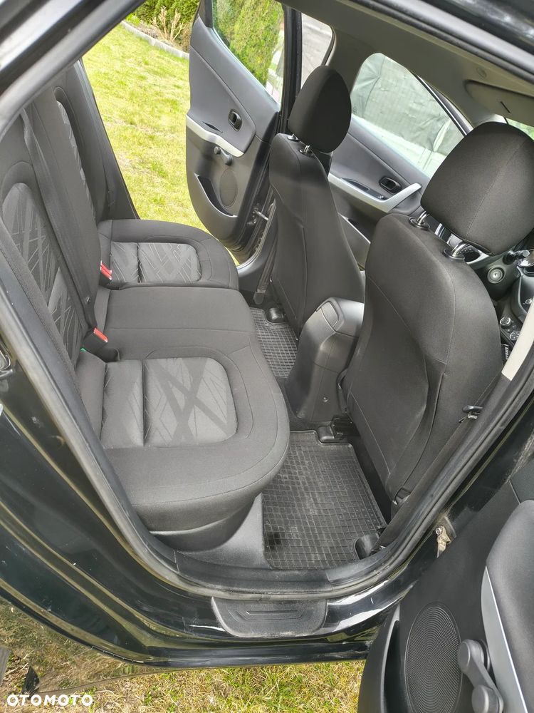 Kia Ceed 1.6 GDI L - 11
